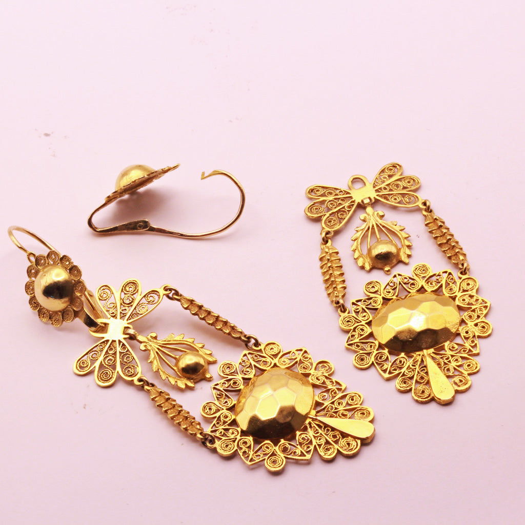 Occasional Golden Gold Imitation Earrings Export at Rs 1200/pair in Mumbai