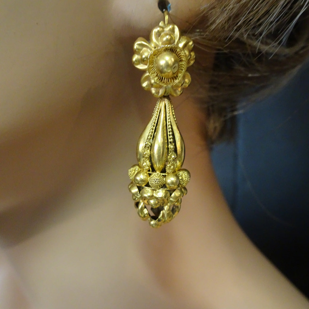 Antique Georgian earrings 18k gold cannetille day night dangle drops French(7491)