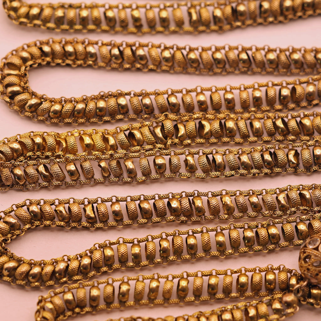 Antique Georgian 18k gold muff chain long necklace sautoir details