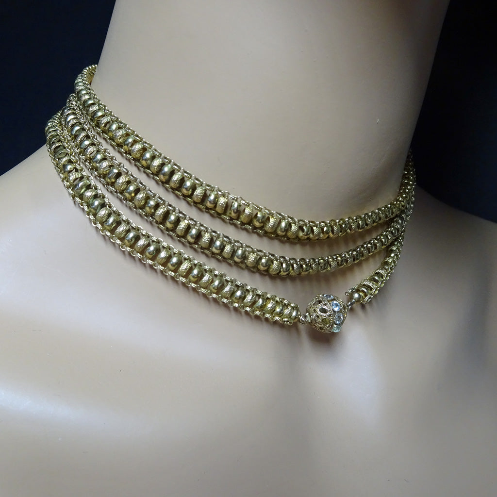 Antique Georgian 18k gold muff chain long necklace sautoir on model