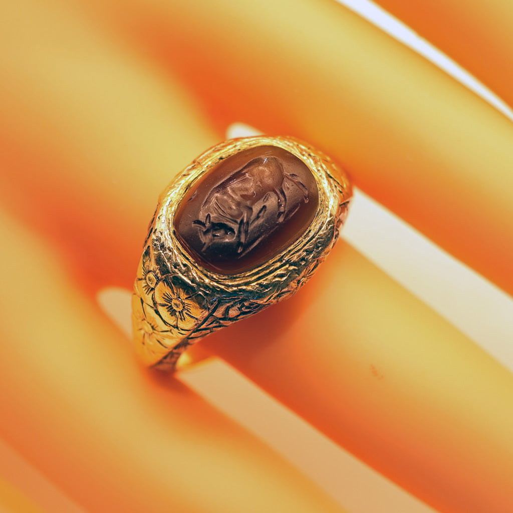 Antique Victorian ring gold silver w ancient carved intaglio bull (7474)