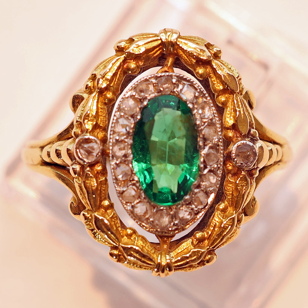 Antique Victorian Ring Emerald Diamonds 18k Gold Napoleon III French white background