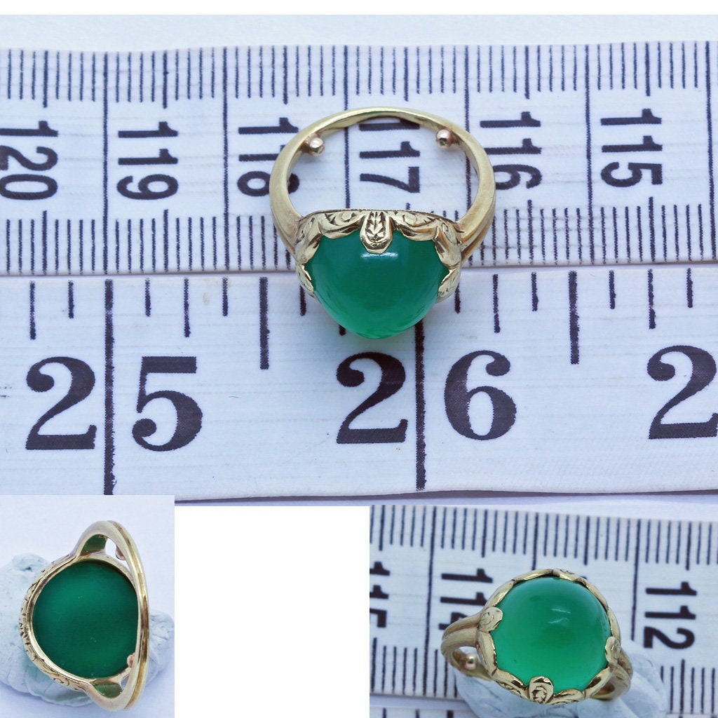 Antique Ring 14k Gold Sugarloaf Green Chalcedony Pinky Ring Emerald Green (6610)